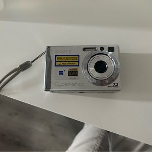 Sony cybershot digital camera